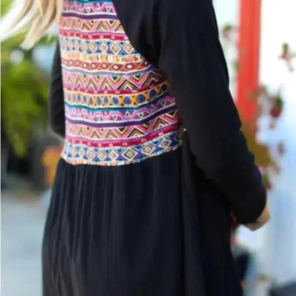 NEW Haptics BLACK RIB RAGLAN AZTEC BABYDOLL LONG SLEEVE TOP SIZE S, M, L - Picture 7 of 8